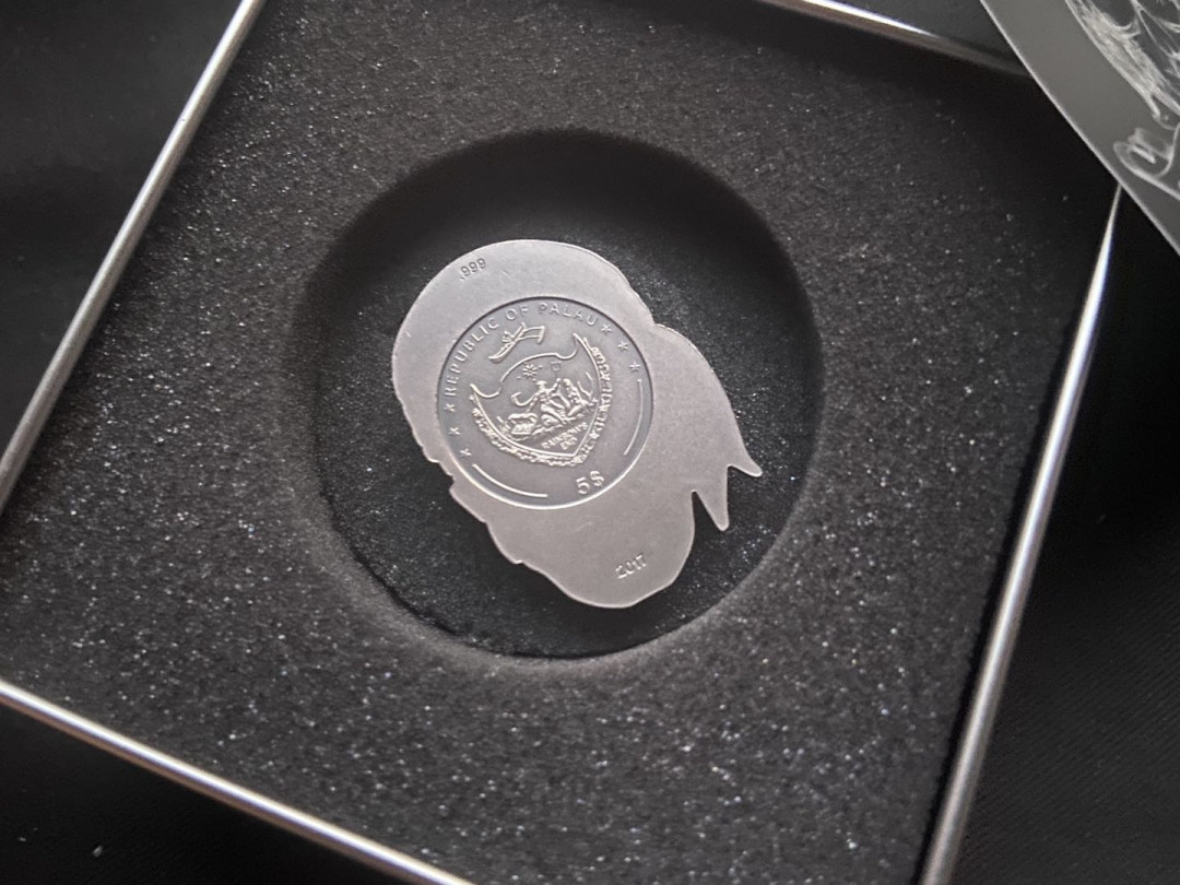 【币观天下】第132场钱币拍卖～ 【帕劳】2017年帕劳发行骷髅头系列海盗骷髅头5元异形仿古纪念银币