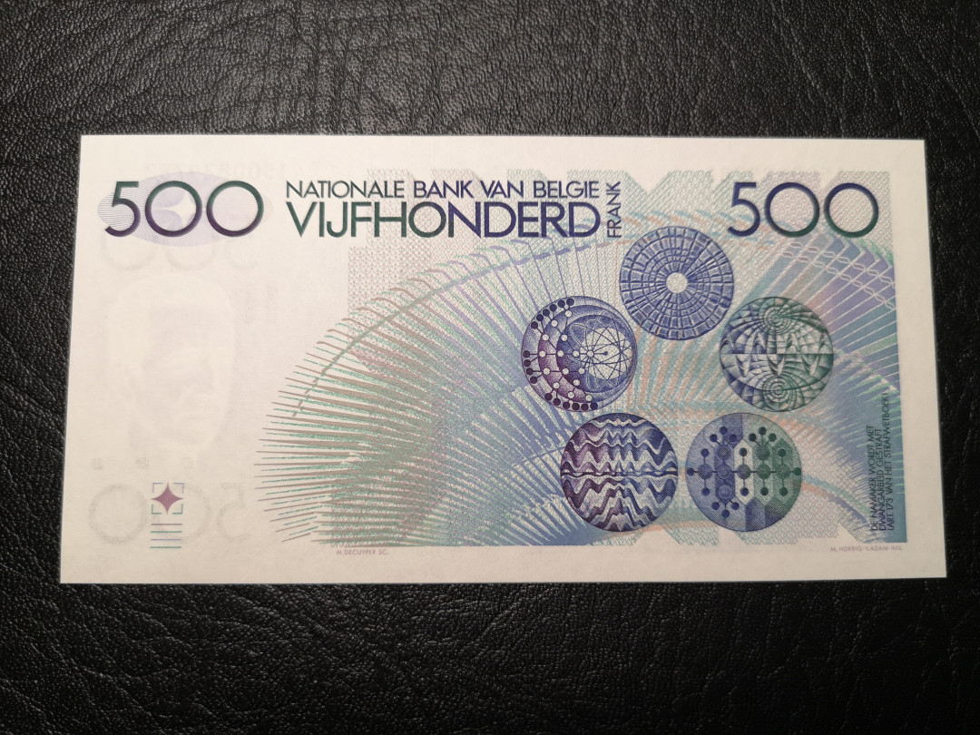 《外钞收藏家》第九十四期拍卖 比利时倒二版500法郎 全新unc