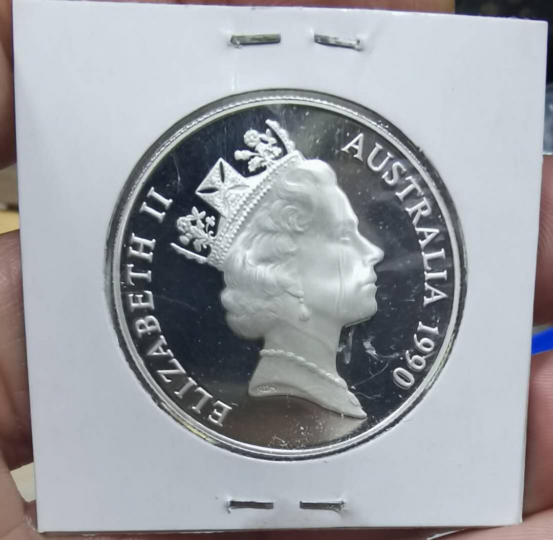 北京马甸外币专卖微拍第三十四期，银币专场，陆续上新，欢迎关注 1990年澳大利亚动物精制银币，重20克，成色：925银，品相如图