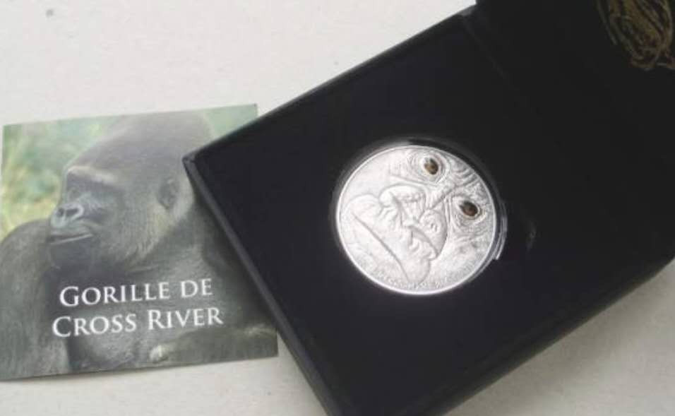 【币观天下】第133场拍卖【圣诞场】 喀麦隆2012年大猩猩仿古高浮雕镶嵌银币