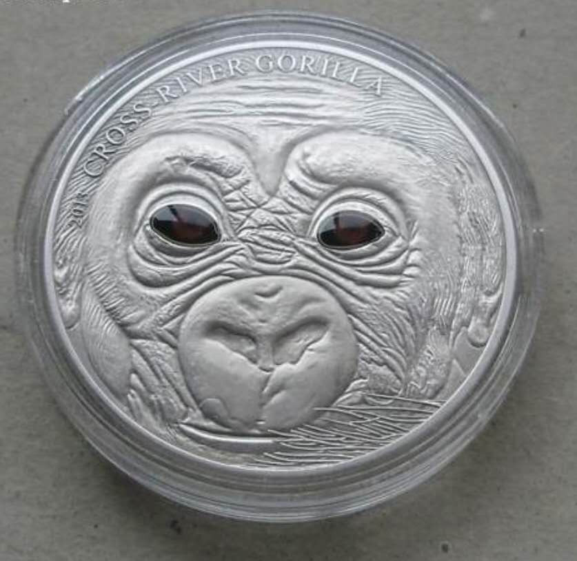【币观天下】第133场拍卖【圣诞场】 喀麦隆2013年大猩猩仿古浮雕镶嵌银币 