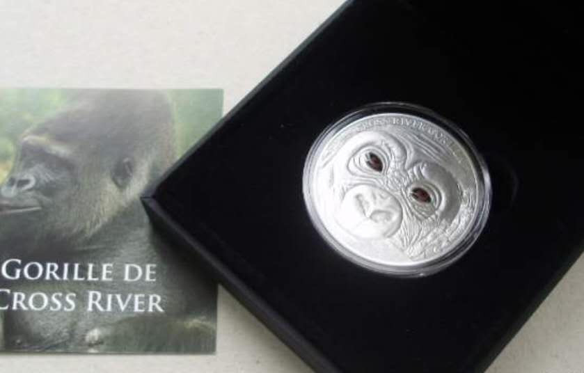 【币观天下】第133场拍卖【圣诞场】 喀麦隆2013年大猩猩仿古浮雕镶嵌银币 