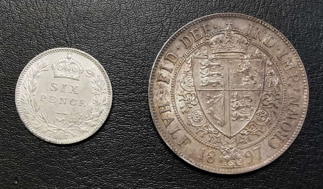 凡希社世界钱币微拍第一百四十四期 英国老维半克朗6便士一对AU