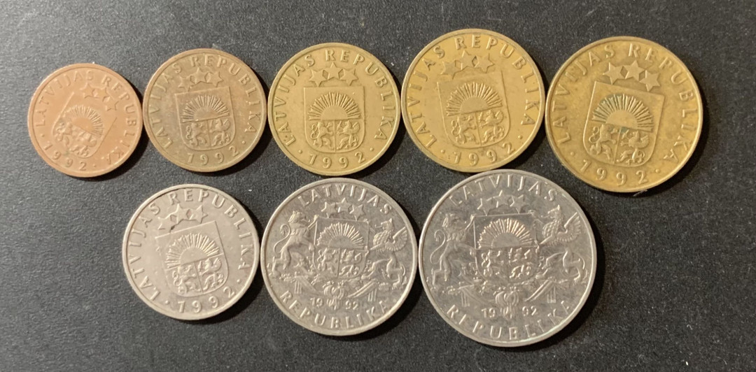 紫瑗钱币—微拍第124期  拉脱维亚 欧元之前 1992年 1分—2拉特 7枚全