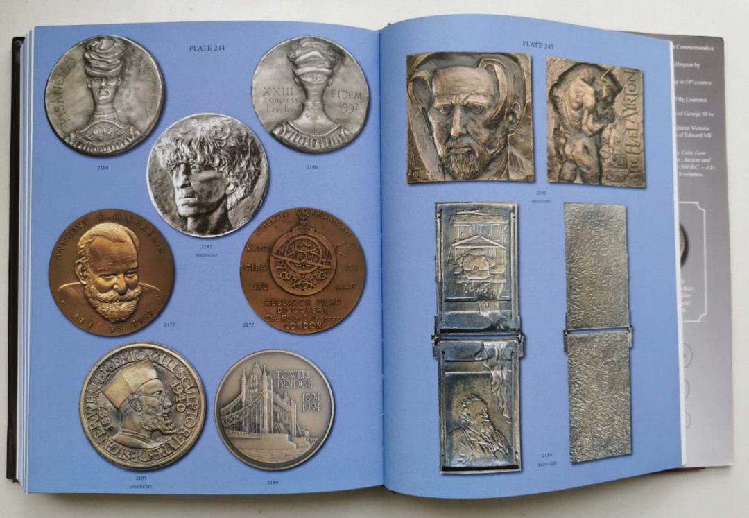 凡希社世界钱币微拍第一百四十四期 荐！英国纪念章标准目录1066-2010新版 95品 大十六开 326页