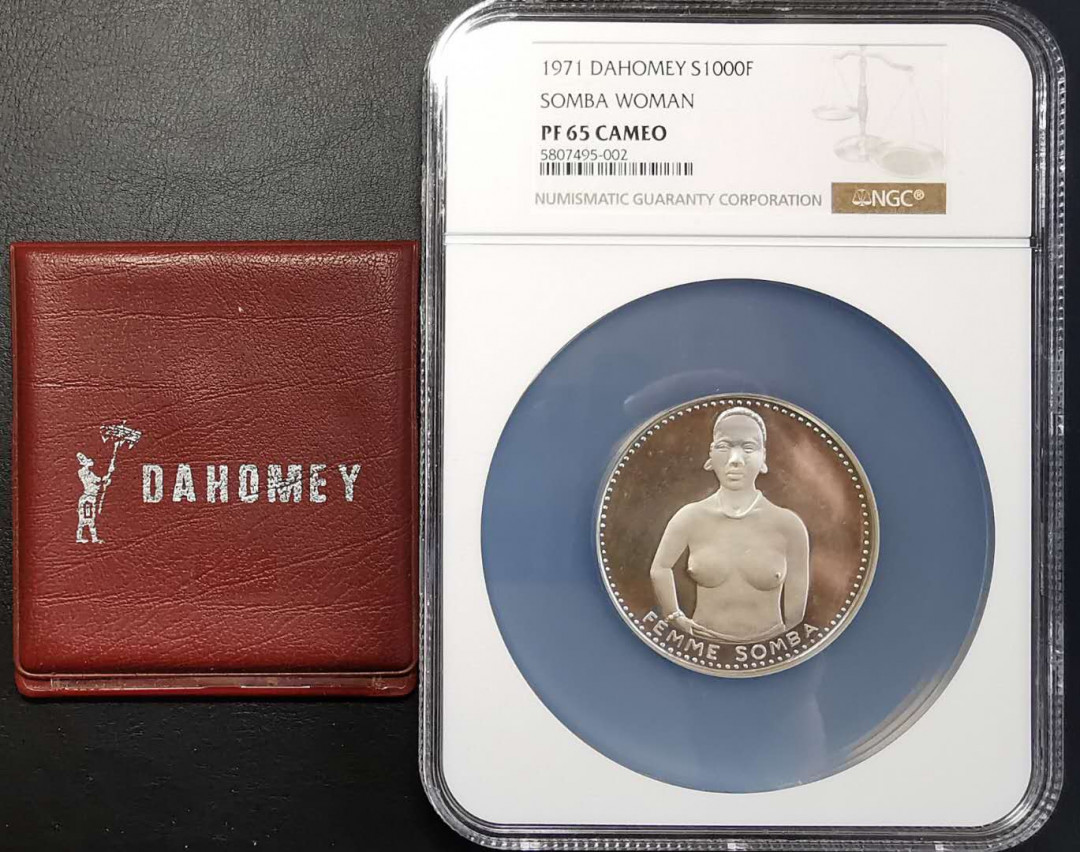凡希社世界钱币微拍第一百四十四期 1971达荷美松巴妇女1000法郎大银NGC-PF65CAMEO带盒证
