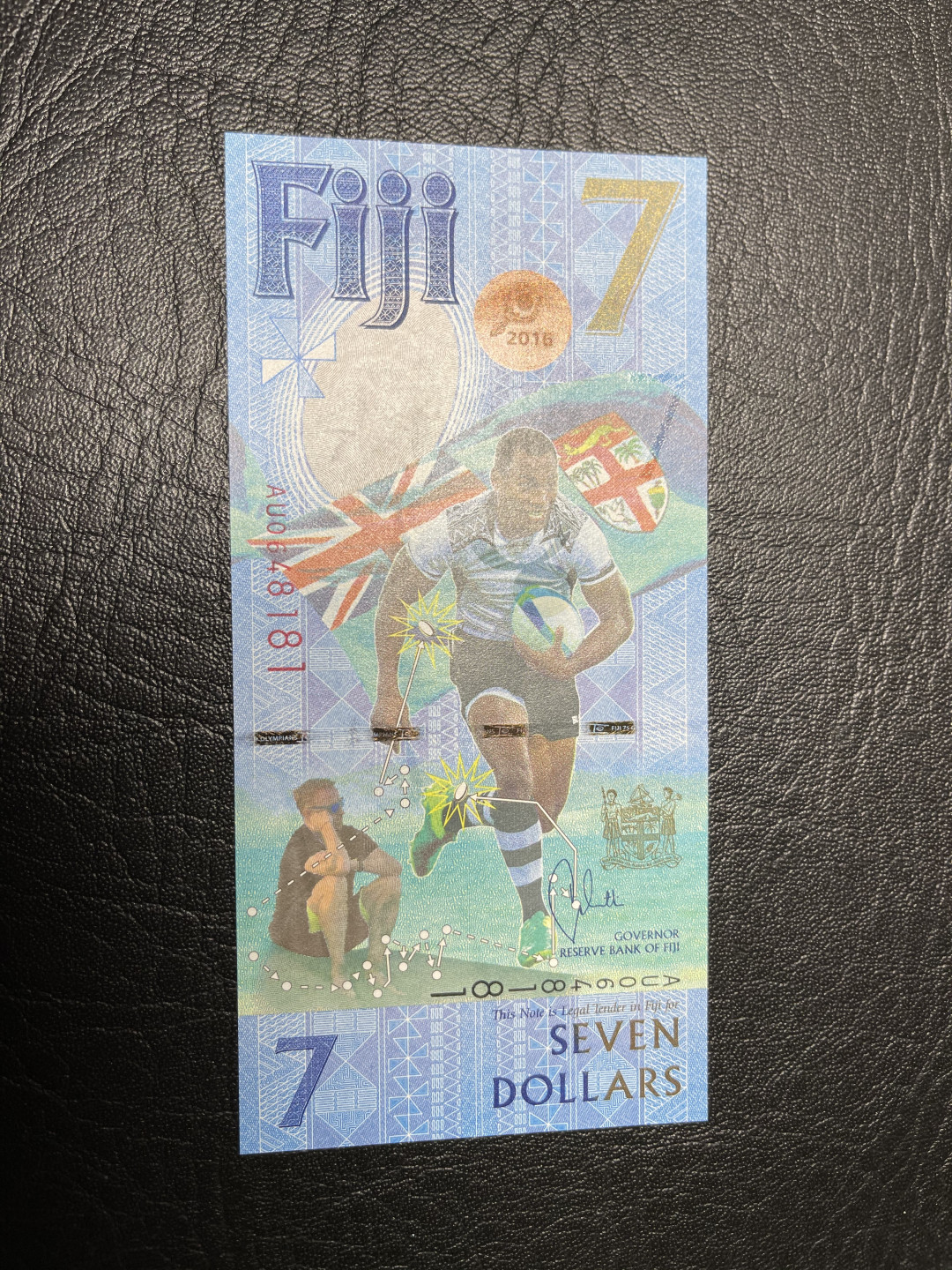 《外钞收藏家》第九十五期拍卖 斐济足球钞 7元 全新unc