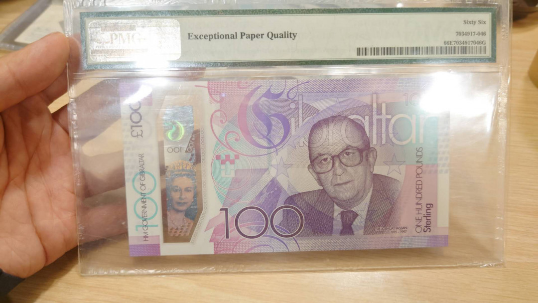 【囧羊收藏】精选微拍第10期~2021年首场世界钱币精选荟萃 2015年直布罗陀100镑塑料纪念钞 无47千位号 PMG66E绝品