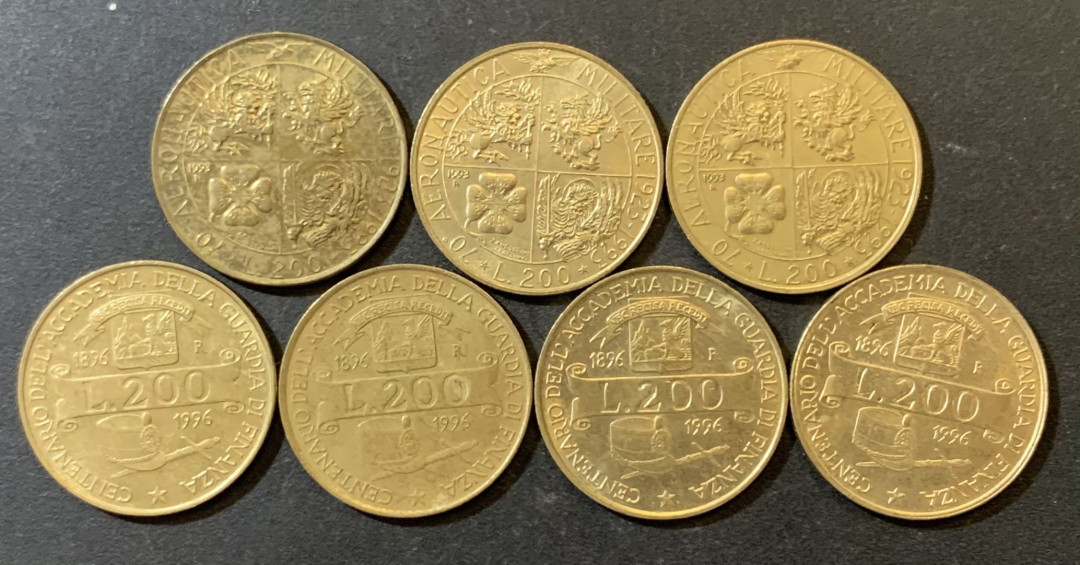紫瑗钱币—微拍第125期  意大利 欧元前 200里拉 流通纪念币 7枚一组