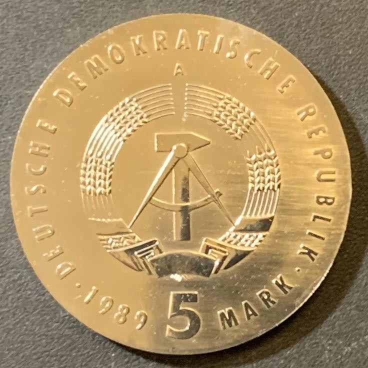 紫瑗钱币—微拍第125期  东德 1989年 卡尔·冯·奥西茨基诞辰100周年 5马克 少见