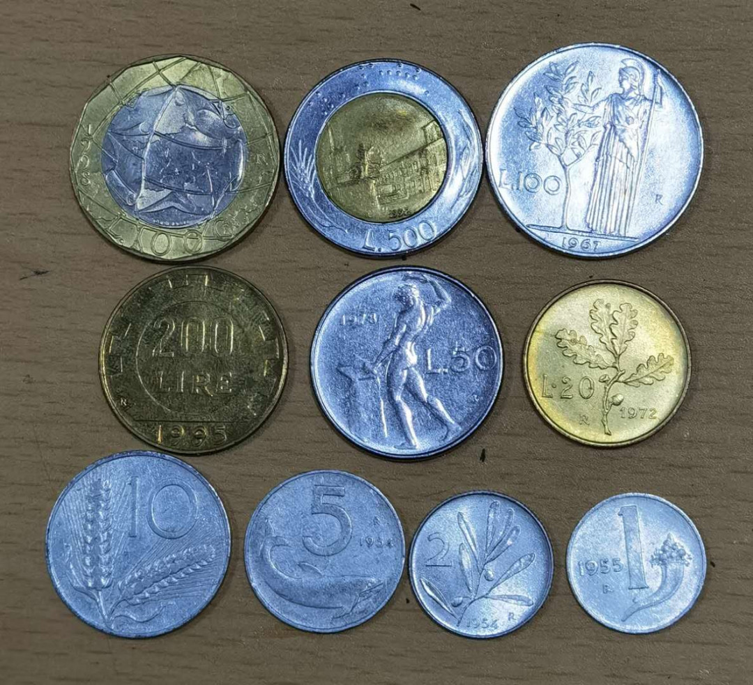 北京马甸外币专卖微拍第三十七期，流通币，非贵金属纪念币专场，陆续上新，欢迎关注 意大利流通币10枚大全套，品相如图