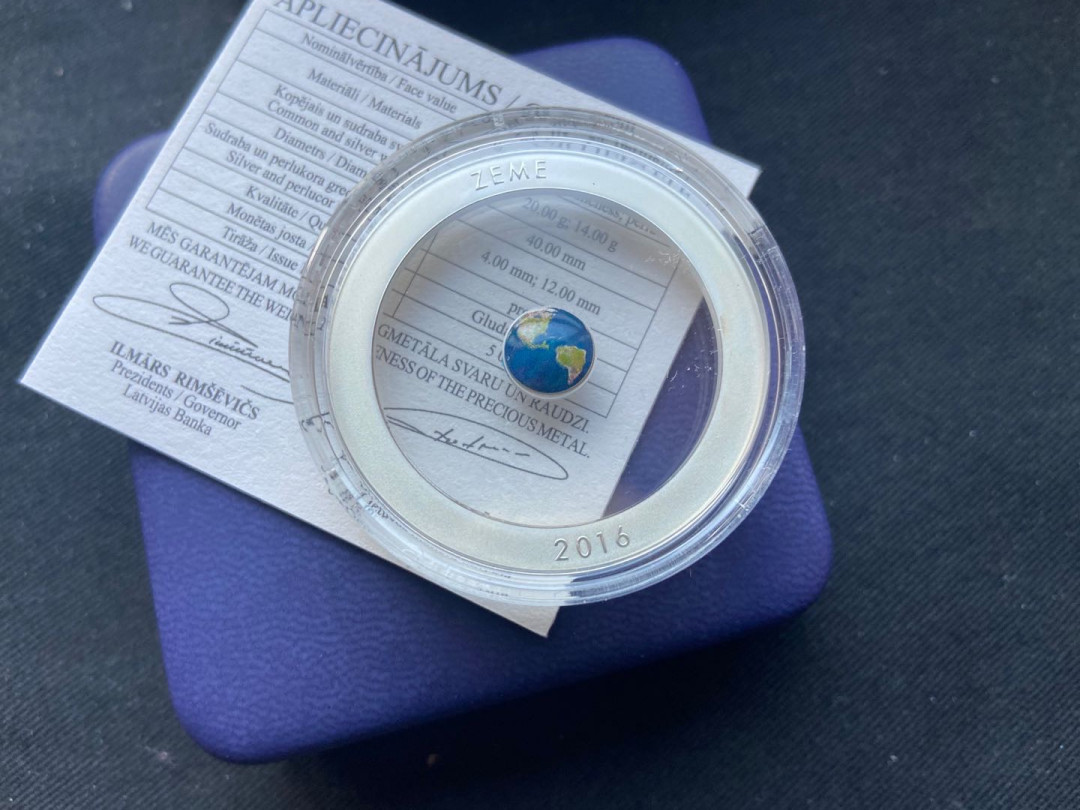 【币观天下】第135场钱币拍卖 拉脱维亚2016年创新系列银币[1] 透明陶瓷地球