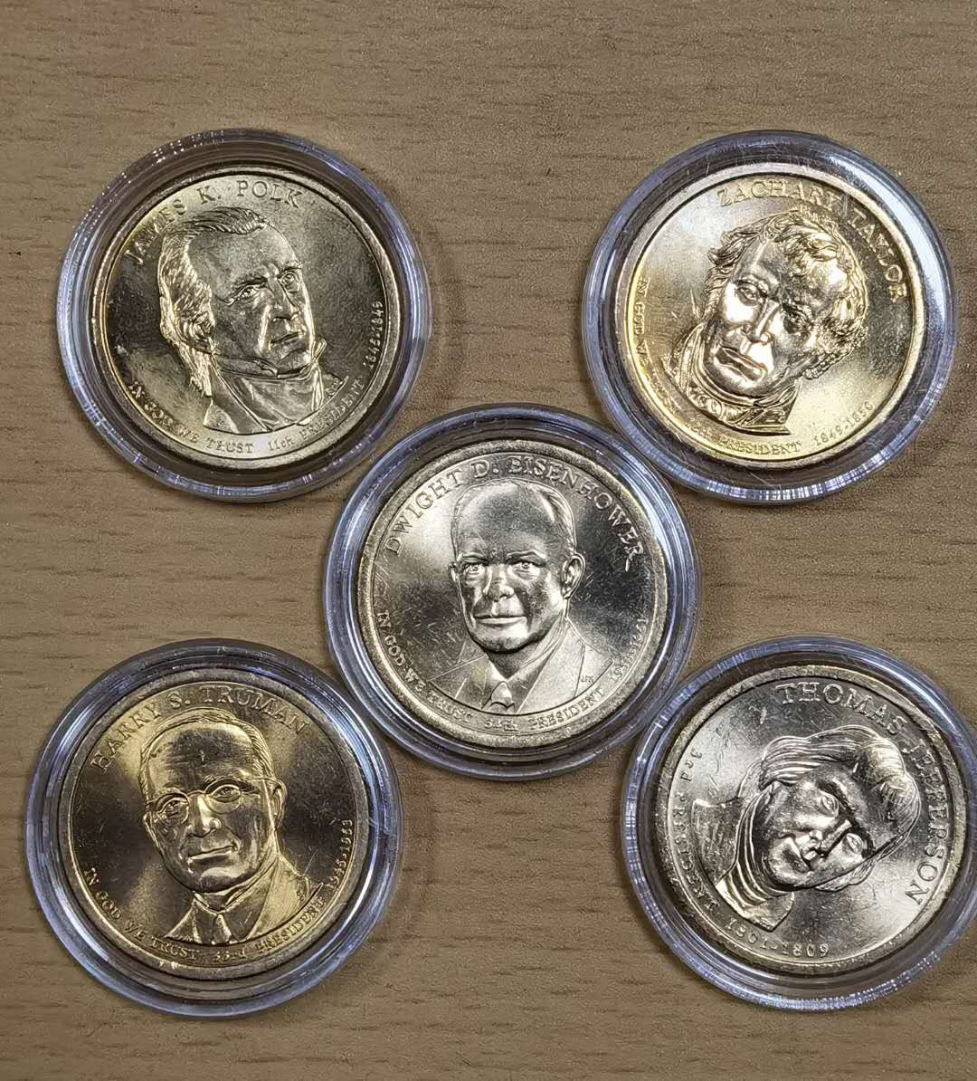 北京马甸外币专卖微拍第三十七期，流通币，非贵金属纪念币专场，陆续上新，欢迎关注 美国1美元总统纪念币5枚，品相如图
