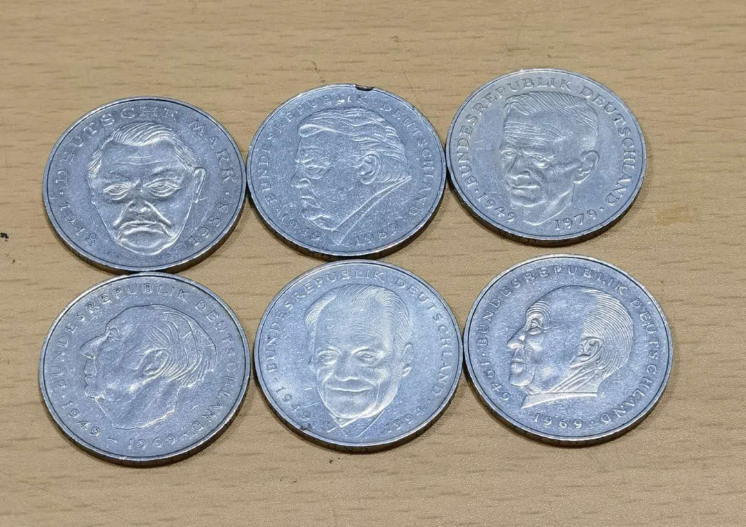 北京马甸外币专卖微拍第三十七期，流通币，非贵金属纪念币专场，陆续上新，欢迎关注 德国2马克纪念币6枚，品相如图