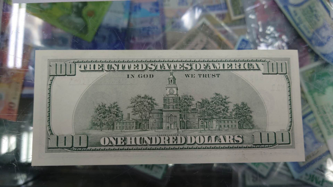 【囧羊收藏】精选微拍第12期（2021年第三期）世界纸币场 2006首版（无字母A）美国100元大头 狮子号2222 全新UNC绝品