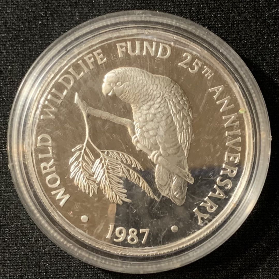 紫瑗钱币—微拍第127期  开曼群岛 1987年 WWF世界濒危野生动物 金刚鹦鹉 5元 28.28克 0.925银 精制 