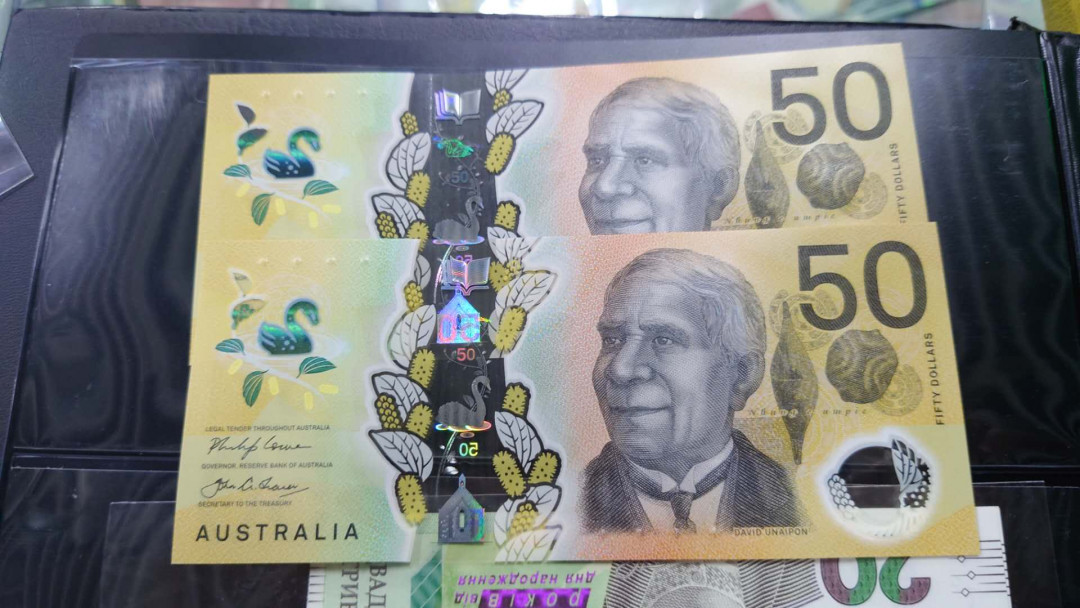 【囧羊收藏】精选微拍第12期（2021年第三期）世界纸币场 2018面澳大利亚50元塑料钞 错版 全新绝品全同号一对 全程无4