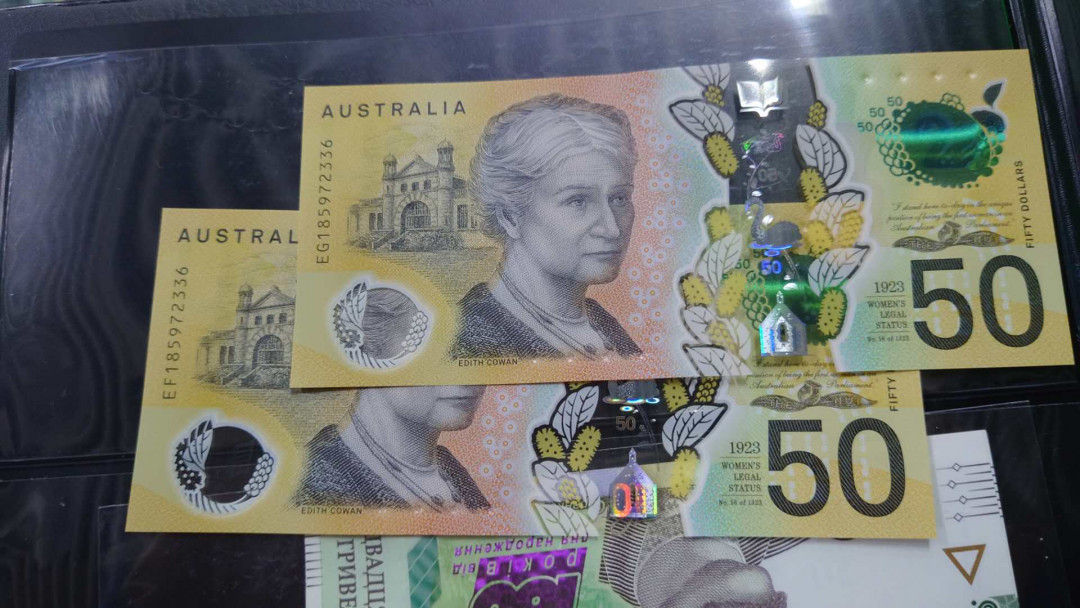 【囧羊收藏】精选微拍第12期（2021年第三期）世界纸币场 2018面澳大利亚50元塑料钞 错版 全新绝品全同号一对 全程无4