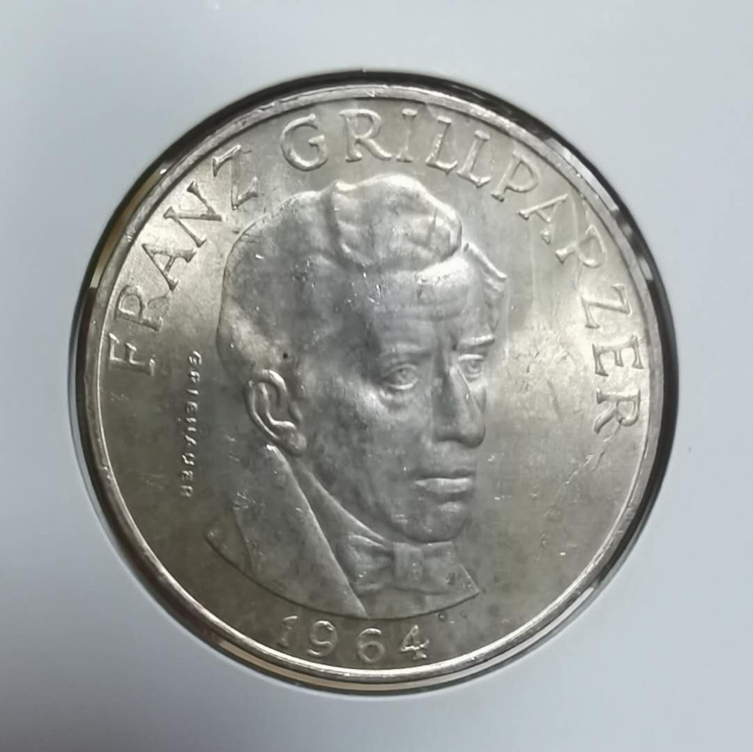 北京马甸外币专卖微拍第三十八期，金银币专场，陆续上新，欢迎光临  	1964年奥地利25先令纪念银币，重13克，成色：800，品相如图