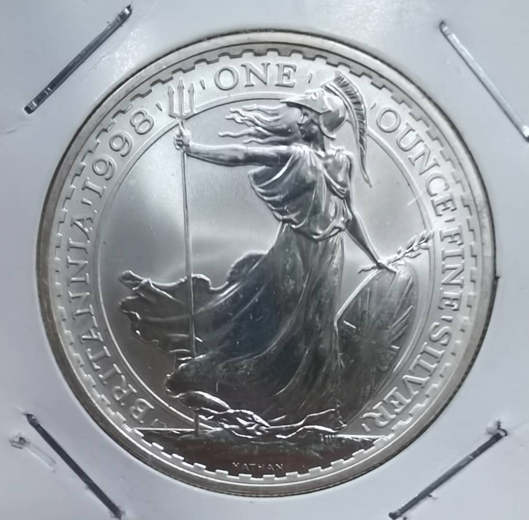 北京马甸外币专卖微拍第三十八期，金银币专场，陆续上新，欢迎光临 1998年英国1盎司女神银币，品相如图