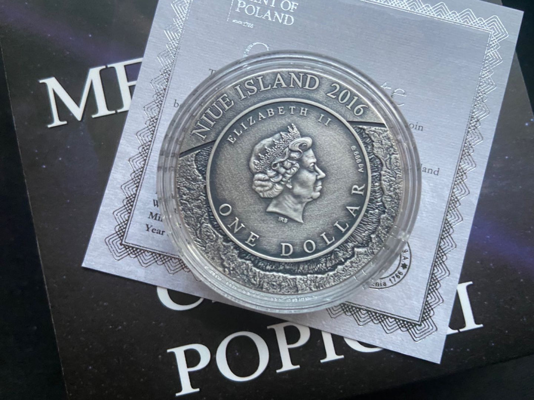 【币观天下】第137场钱币拍卖【直播拍卖】【今年最后一场】 【纽埃】纽埃2016年世界陨石坑(3)俄罗斯波皮盖陨石高浮雕仿古银币