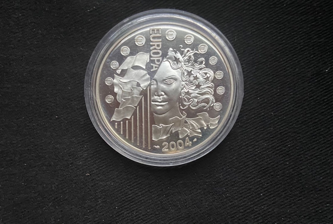 【币观天下】第137场钱币拍卖【直播拍卖】【今年最后一场】 【法国】2004年法国2004年1欧元50分精制纪念大银币 欧盟成员东扩地图 