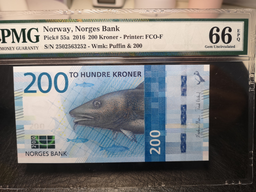 《外钞收藏家》2021年第3拍（98期） 挪威最新版200克朗 pmg66