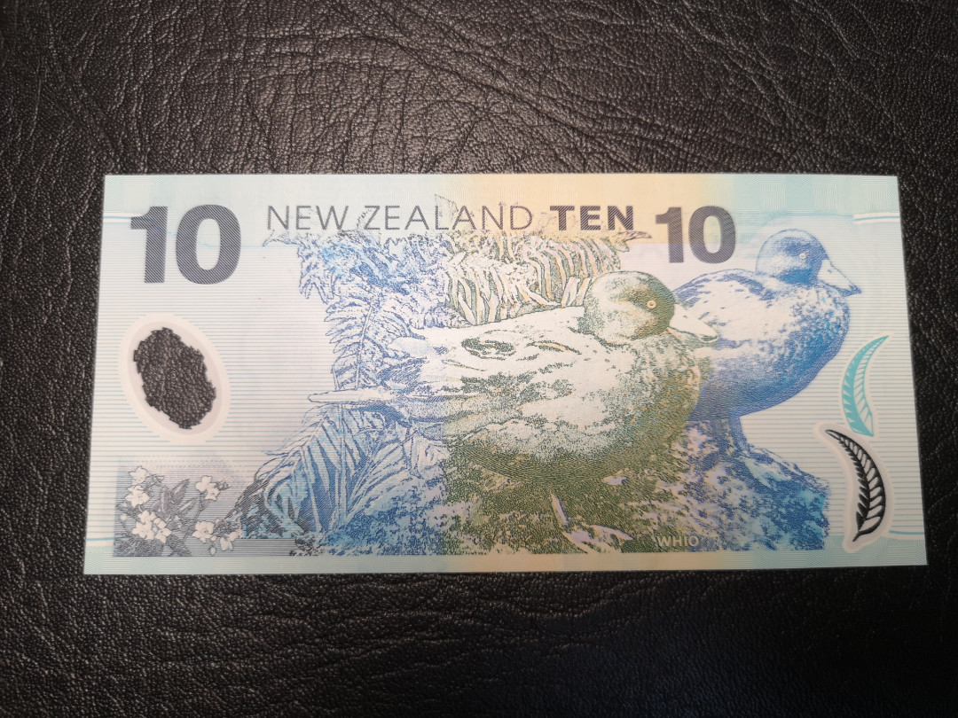 《外钞收藏家》2021年第3拍（98期） 新西兰13年10刀 AA冠 全新unc