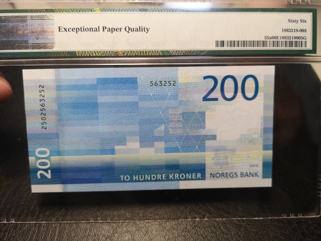 《外钞收藏家》2021年第3拍（98期） 挪威最新版200克朗 pmg66