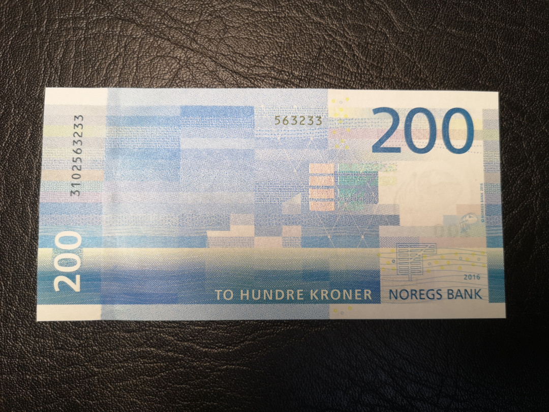 《外钞收藏家》2021年第3拍（98期） 挪威最新版200克朗  全新unc  无47号码