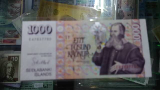 【囧羊收藏】精选微拍第13期（2021年第四期）~纸币硬币混合篇 2001年冰岛1000克朗 全新UNC绝品