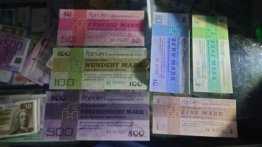 【囧羊收藏】精选微拍第13期（2021年第四期）~纸币硬币混合篇 东德（民主德国）外汇兑换券 1+5+10+50+100+500六张 全新绝品