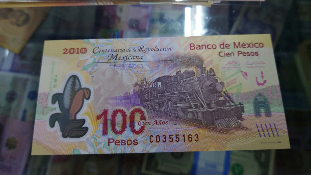 【囧羊收藏】精选微拍第13期（2021年第四期）~纸币硬币混合篇 2010年墨西哥100比索塑料纪念钞 全新绝品无47号码