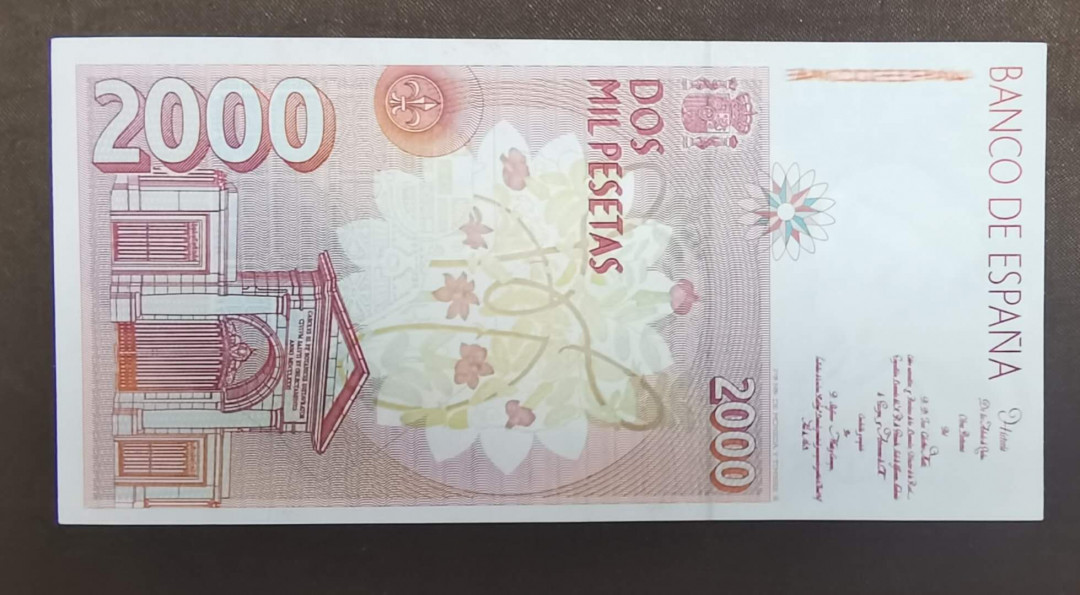 北京马甸外币专卖第三十九期，纸币专场，陆续上新，欢迎关注 葡萄牙2000埃斯库多纸币，品相如图全新
