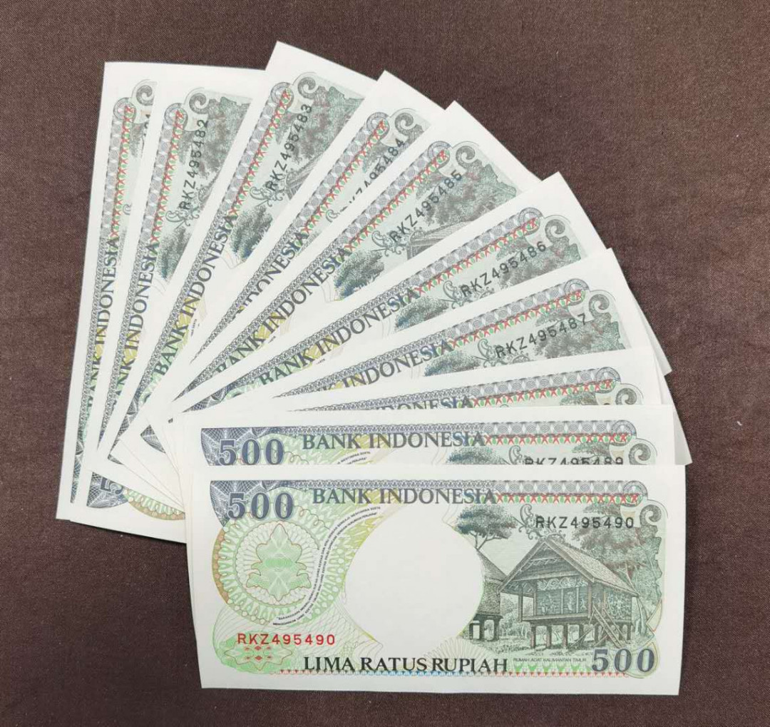 北京马甸外币专卖第三十九期，纸币专场，陆续上新，欢迎关注 印尼大猩猩纸币10张，品相如图全新