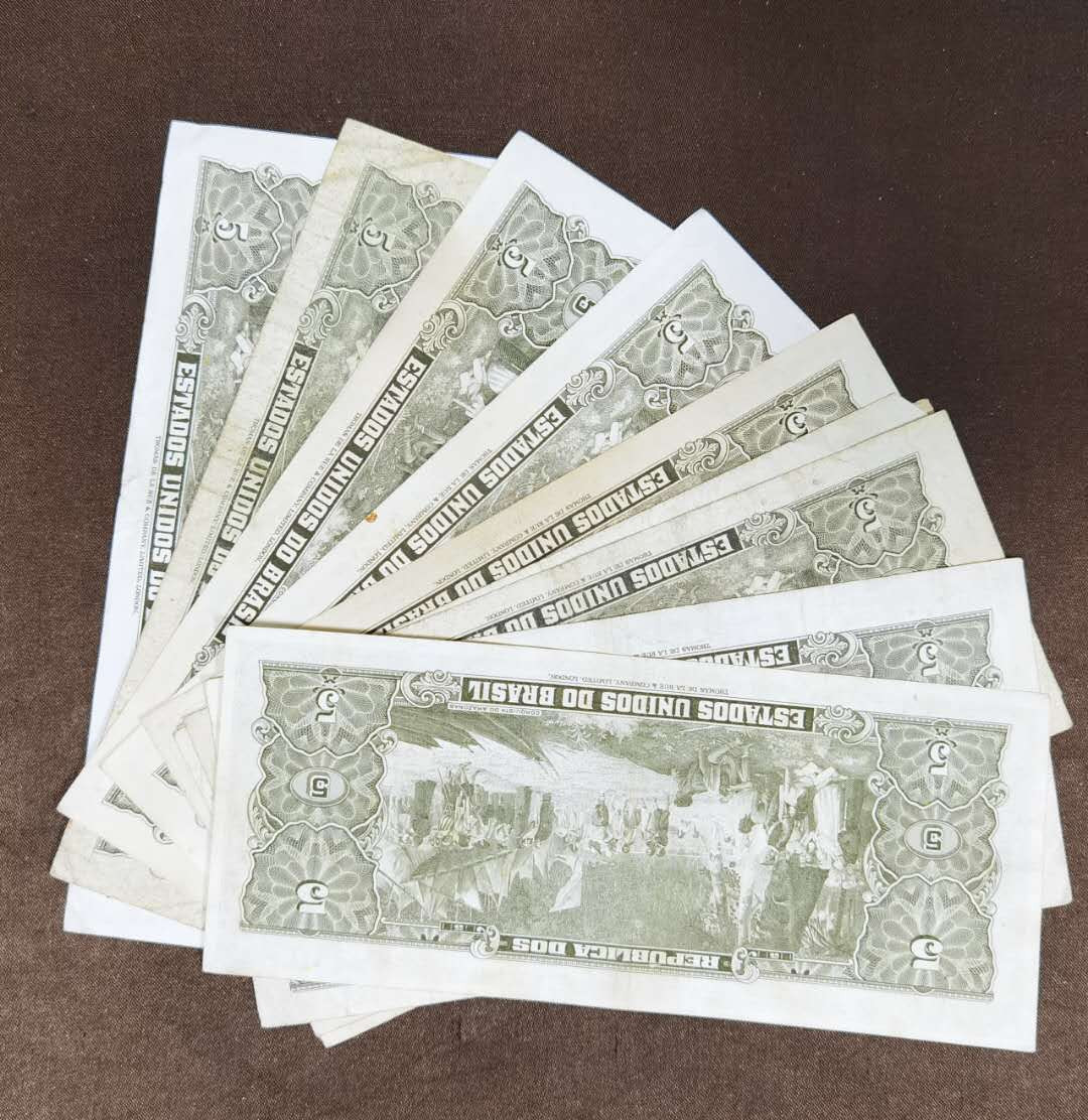 北京马甸外币专卖第三十九期，纸币专场，陆续上新，欢迎关注 	早期巴西美元版纸币10张，品相如图：流通品5一8品