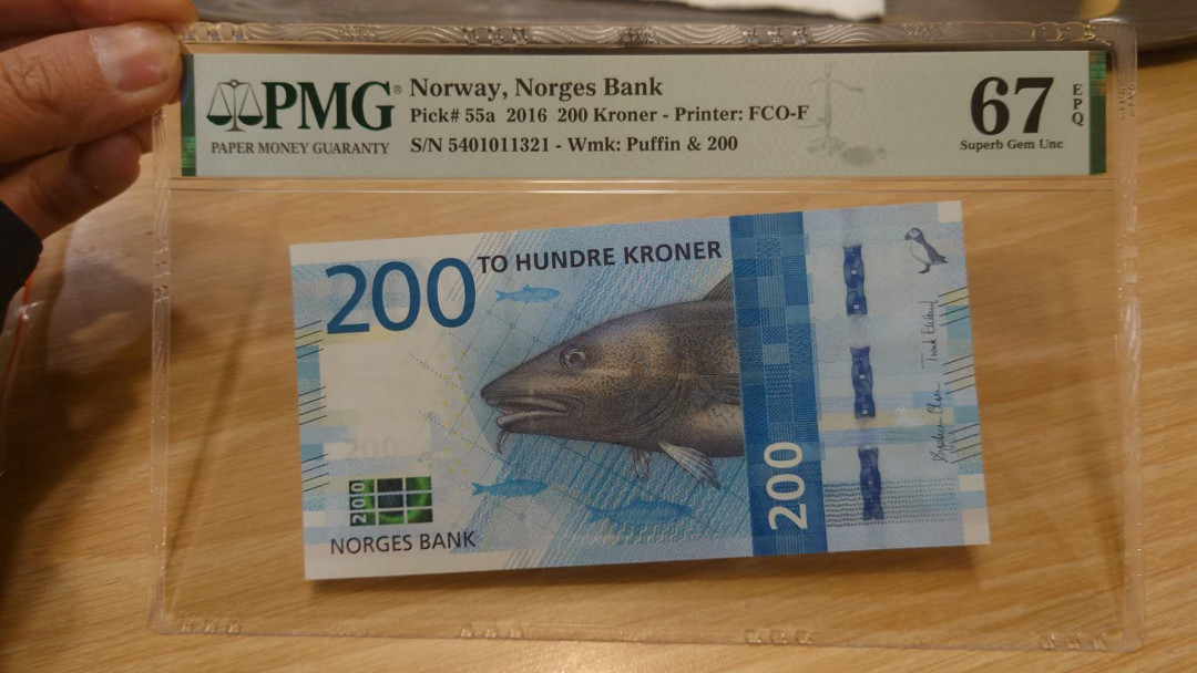 【囧羊收藏】精选微拍第13期（2021年第四期）~纸币硬币混合篇 2016年挪威200克朗 咸鱼 PMG67E高分全新绝品