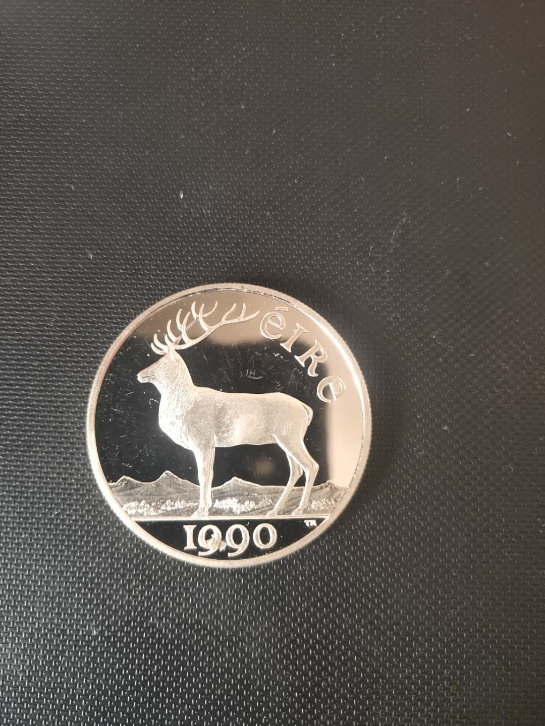 N&C第3期: 近现代外国银币专场 1990年爱尔兰10埃居驯鹿银币
