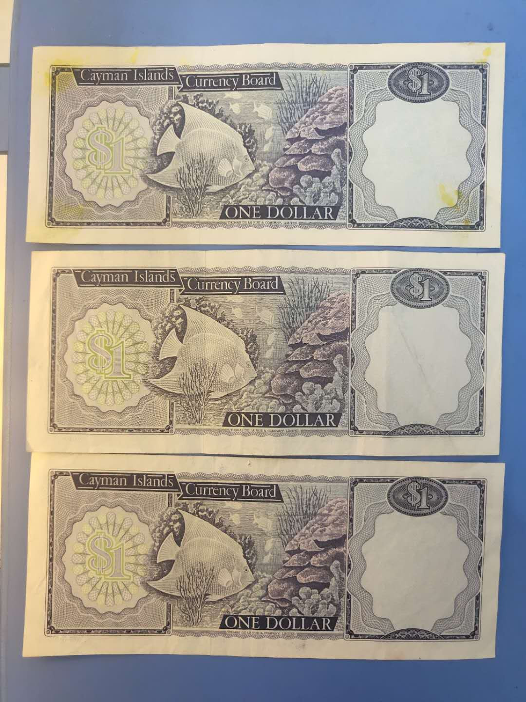 N&C第十一期: 欢乐捡漏场 高冠女王开曼1元三张 八到九品