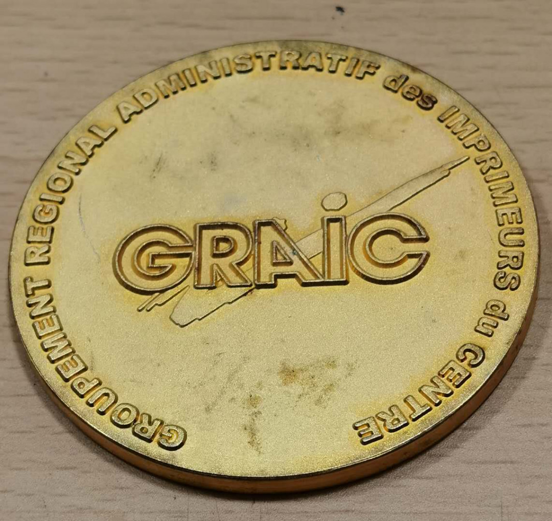 北京马甸外币专卖微拍第四十期，外国纪念章专场，陆续上新，欢迎关注 大铜章，直径：60mm，重量：84克，品相如图