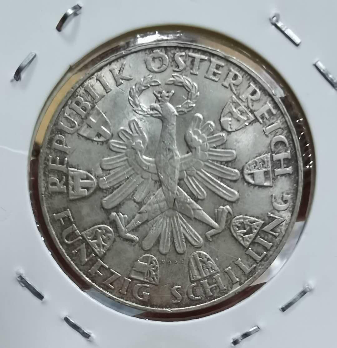 北京马甸外币专卖微拍第四十一期，金银币专场，陆续上新，欢迎关注 1959年奥地利50先令银币，重20克，成色900，品相如图