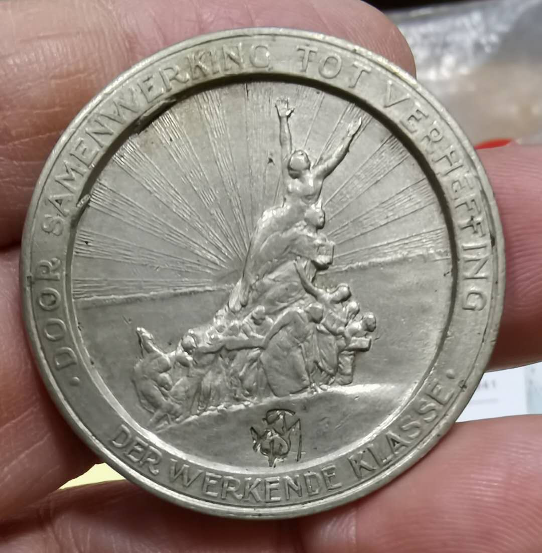 北京马甸外币专卖微拍第四十期，外国纪念章专场，陆续上新，欢迎关注 法国纪念铜章，直径：37mm，重16克，品相如图