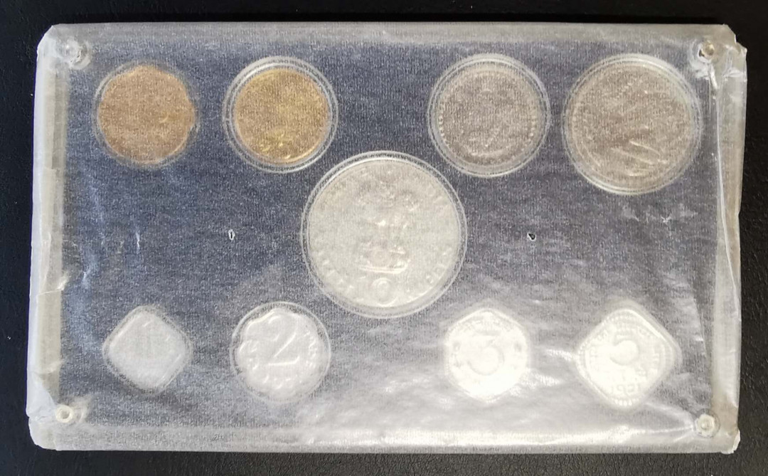 凡希社世界钱币微拍第一百四十七期年末捡漏专场 荐！1971印度共和国精铸PS原包装品相完美！