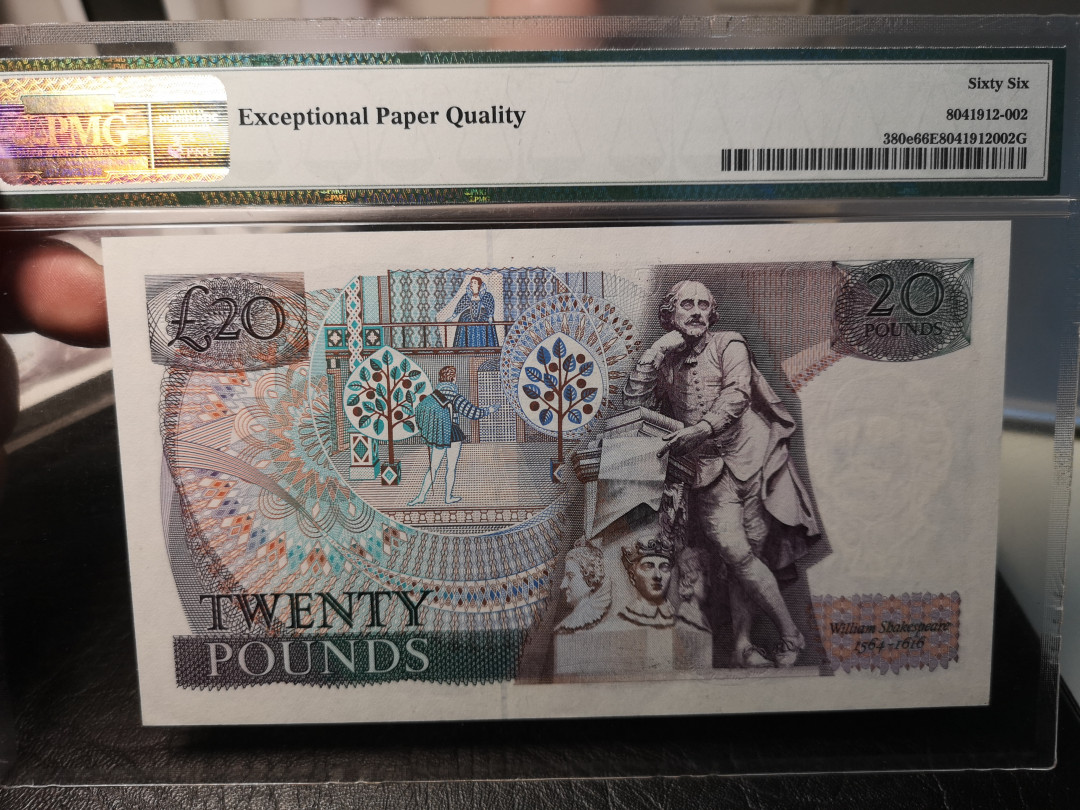 《外钞收藏家》二零二一新年拍（第100期） 380e  英国D序列20镑  PMG66