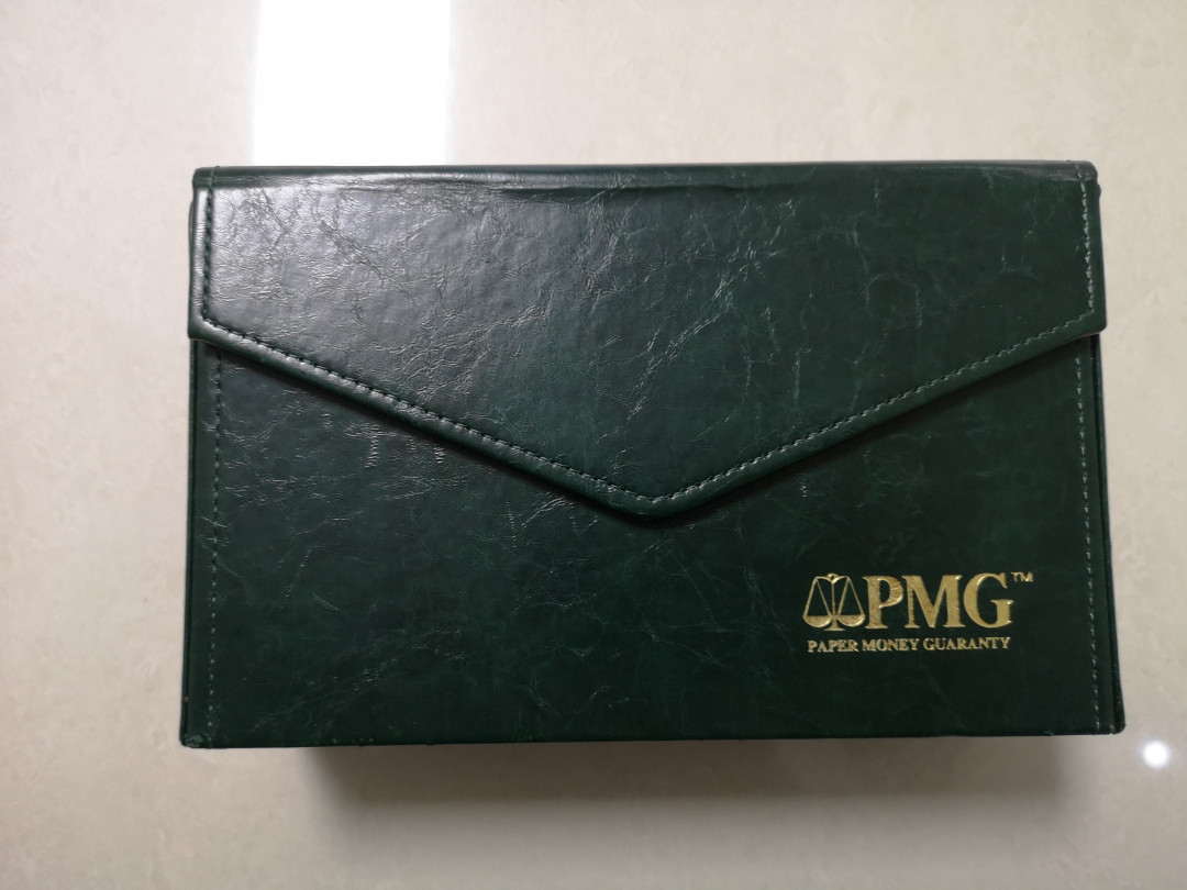 《外钞收藏家》二零二一新年拍（第100期） PMG出品评级币盒子 可以放40张左右 B壳评级币 99新