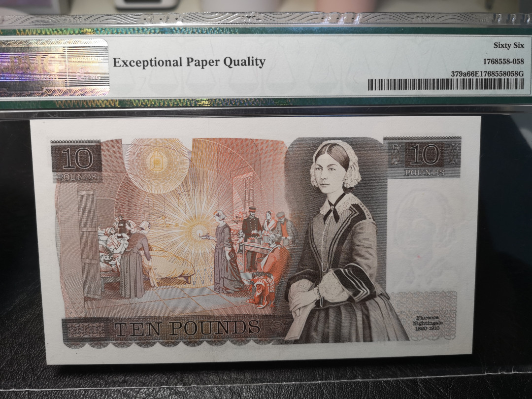 《外钞收藏家》二零二一新年拍（第100期） 379a 首签  英国D序列10镑  PMG66