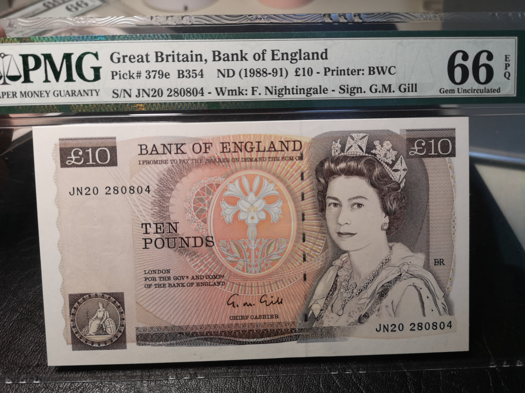 《外钞收藏家》二零二一新年拍（第100期） 379e  英国D序列10镑  PMG66
