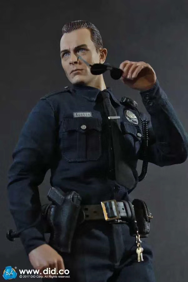零元拍：DID MA1009  1/6 LAPD  Patrol  “Austin”洛杉矶巡警。  T1000