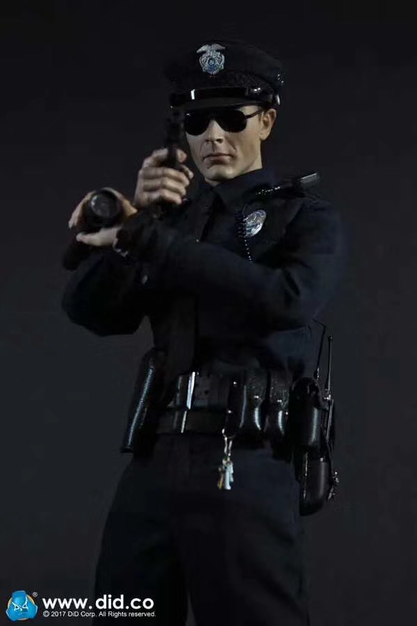 零元拍：DID MA1009  1/6 LAPD  Patrol  “Austin”洛杉矶巡警。  T1000