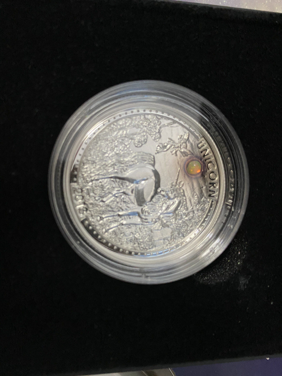 CSIS-GREAT评级精品钱币拍卖第七十八期 喀麦隆2013年西方吉祥物独角兽麒麟二组精制镶嵌蛋白石纪念银币